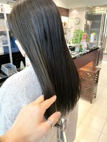 アトレ アネックス(attrait ANNEX)&nbsp;セミロング×グレージュで叶える、大人っぽい透明感