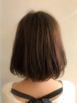 ロンド 銀座(Lond) ふんわりワンカールボブ  担当 吉澤弘哲