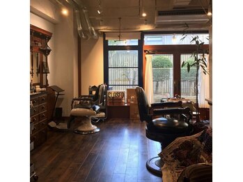 hair salon soliste【ヘアサロン　ソリスト】