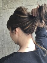 ウニヘアー(U.N.Ihair)&nbsp;ハイライトグレーカラー