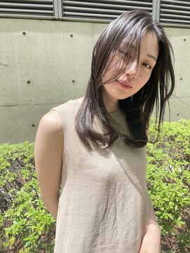 スペイディック 大阪梅田店(SPADIC) ベールバングで涼しげヘア