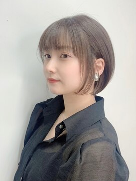 イーラ(era) 《era》 ミニボブ　艶ツヤストレート　ショコラベージュ　みわ