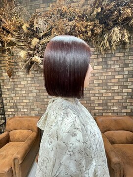 ネウィ 八王子(newi) 小顔ワンサイドショートボブ丸み前下がり大人可愛い20代30代40代