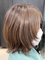 ヘアークリアー せんげん台&nbsp;ミセス 大人可愛い外ハネショートボブスタイル アッシュカラー