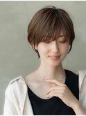 20代30代丸みショート似合わせカットシースルーバングハイライト