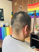 シアター(THEATRE)&nbsp;ボウズ (バリカン)。