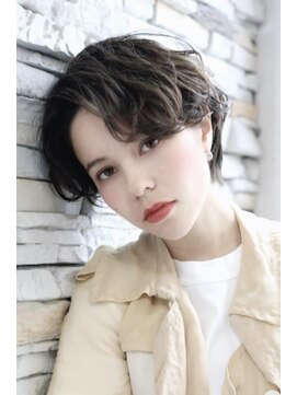 ルーツ(ROOTS) パーマ ショートボブ 外国人風 髪質改善 トリートメント ROOTS