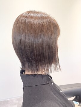 ストフ(stof) くびれボブ/切りっぱなしボブ/外ハネボブ