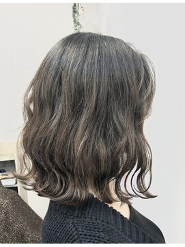 サンズ(suns) 【Miyuki】切りっぱなしボブ×波打ちウェーブ