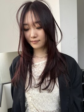 カート バイ デコ(Kurt by DECO) 大人ピンクブラウンとハッシュカット　英心