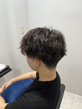 イルミ(iLUMi) iLUMi × メンズパーマ