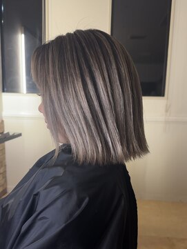 ヘアールーチェ(Hair Luce) シャドールーツ