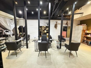 freedom martini 姫路駅前店　【フリーダム マティーニ】