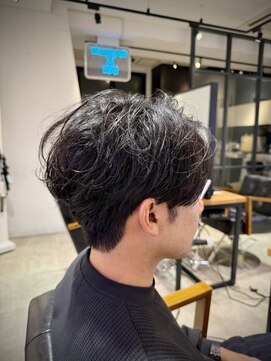 フラミューム 関内店(flammeum) ラフカット×長め刈り上げセンターパート