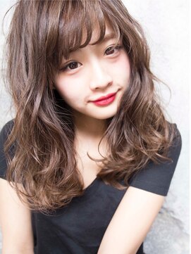 ラヴィ(Lavie) ハイライトカラーミルクティーベージュレイヤーカット