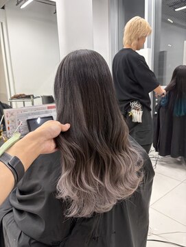 アライブ ハラジュク(ALIVE harajuku) ブリーチインナーバレイヤージュグラデーションカラー夕貴