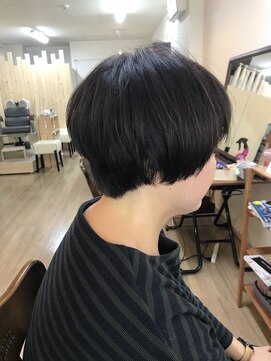 ロカット サロン(Roquat Salon) マッシュショートカット【ヘアアレンジ　八王子/立川/立川南口】