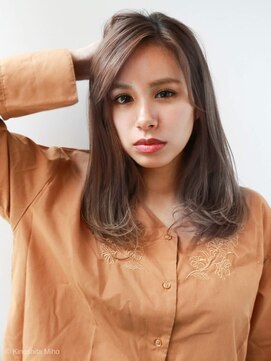 ルティア(Lutia) 簡単スタイリング 伸ばしかけヘア アッシュベージュ★★