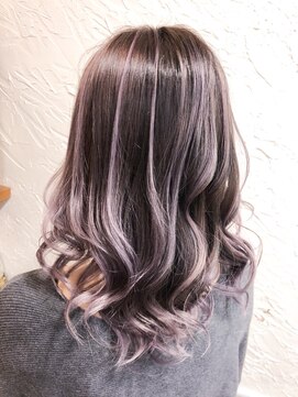 ヘアビューティースタジオ ラルガ(Hair beauty studio Raruga) ★Raruga 小倉魚町★パープルハイライトセミディ