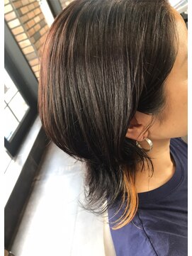 トリエラ(TRIELA) .ウルフポイントイヤリングカラー