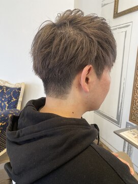 コワファースト 大分(COIFF1RST) 刈り上げショート