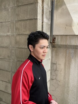 ウェルネス(Wellness) スキンフェードツイストスパイラルセンターパートサイドパート23