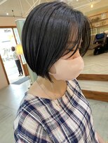 キュオンシア(CUEON. ciea)&nbsp;顎ラインボブ×ダークオリーブ