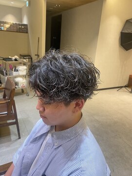 インアンドヤング(in&yang) ツイストスパイラルパーマ/ニュアンスパーマ