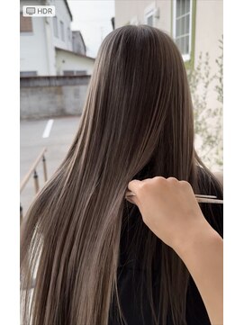 ファミーユ(famille) 美髪形成アルカリ酸熱髪質改善トリートメント