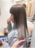 ベージュカラー
