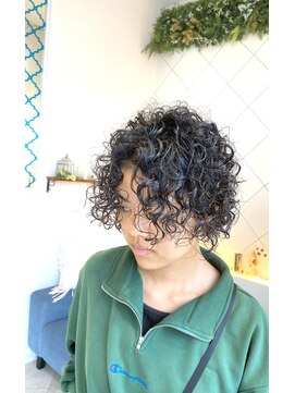 アンジュベイナハ (Ange Bay NAHA) くるくる×スパイラルパーマ