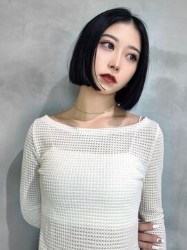 ロンド ジュルード 名古屋(Lond jeloud) 黒髪　ストレートボブ　センターパート