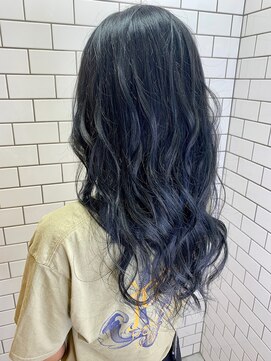 ラックスビーギャラリー なんば駅前店(LUXBE GALLERY) 【横田】20代30代40代大人かわいいデザインカラー