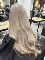 ベレーザ 渋谷(BELEZA)&nbsp;15101ホワイトブロンドアッシュインナーカラーハイトーン