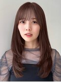 顔周りレイヤーカットくびれヘアミルクティーベージュカラー