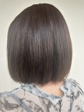 クエロ(Quaero?) ラベンダーグレージュ