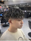 ホワイトメッシュ×ツイストスパイラルパーマ