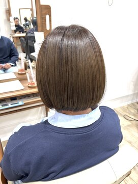 シアリー(SHEERIE) ash olive brown