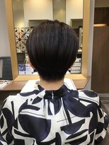 ラモードイワイ　遠鉄百貨店(La Mode IWAI)&nbsp;丸みのあるシルエットが美しい大人ショートスタイル