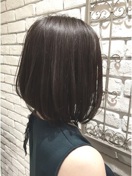 レス 伏見(LESS) <LESS>大人気！ハネない大人ロブのモノトーンカラー★