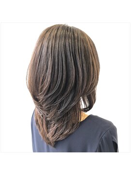 アフロート ギンザ(AFLOAT GINZA) 大人可愛い　ウルフレイヤーカット