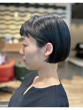 アルジャーノン(algernon) ミニボブ眉上バング