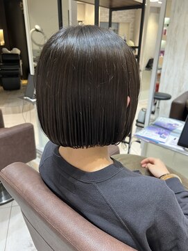 ゼルレーヴ(ZELE reve) 顎ラインミニボブ