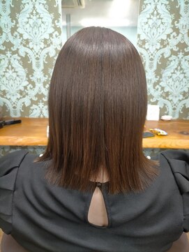 ブロス(BROS.) うる艶ボブ