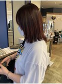 レッドカラー×切りっぱなしミディ