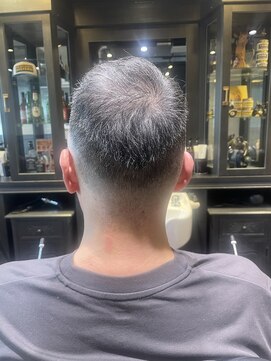 ステイゴールド 新百合ヶ丘(STAY GOLD) フェード七三分け