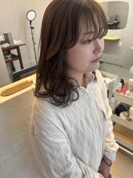 ナネヘアー(8. nane hair) オリーブベージュ