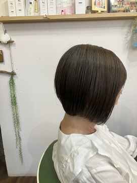 フリーダムデザイン(FreeDoM Design hair&nail) 内巻きショートボブ