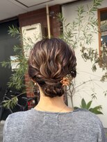 ヘアーラボ ハチ(HAIR LABO HACHI)&nbsp;親族シニヨンヘアアレンジ