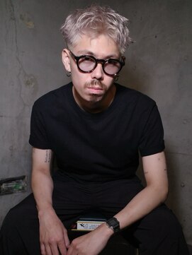 ガレージ 原宿 表参道(Garage) 【KOTARO】ハイトーンショートスパイキーショートメンズブリーチ